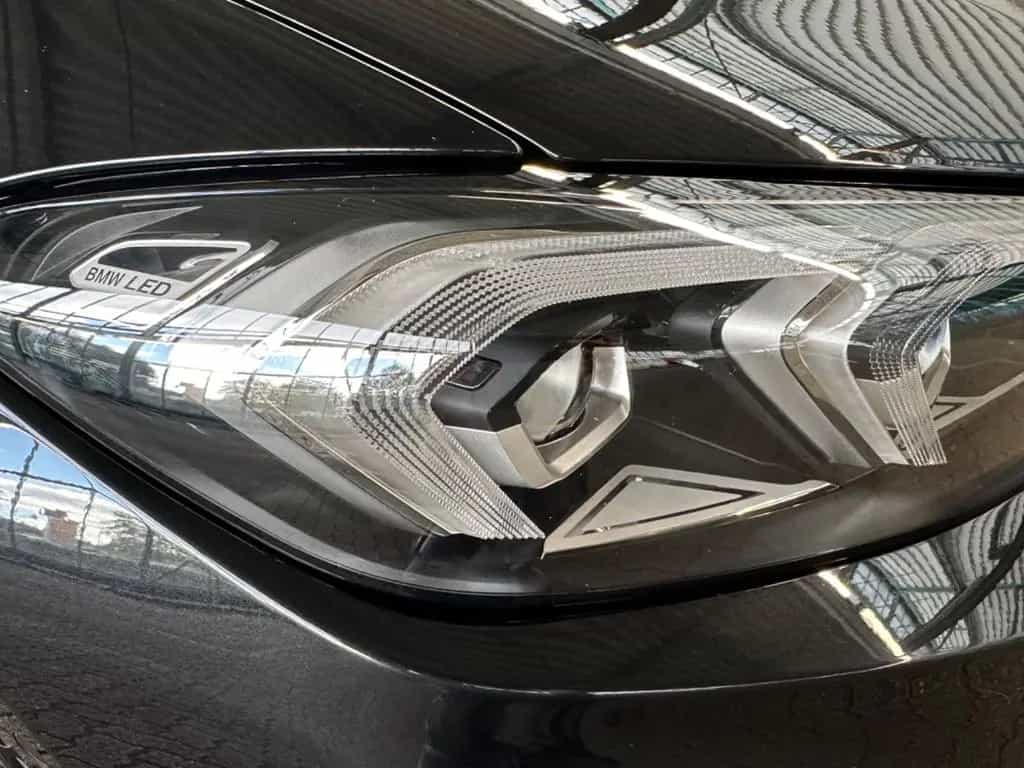 BMW 320 d xDrive Touring   Standheizung,Panoramadach 06/2023-photo-36
