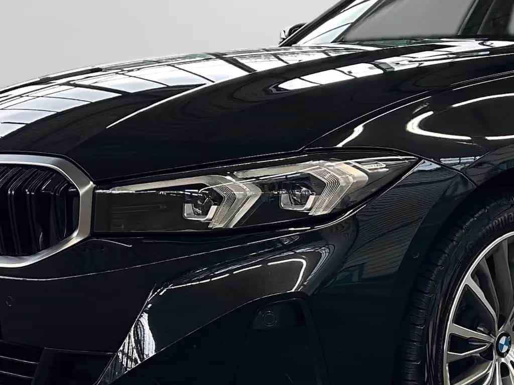 BMW 320 d xDrive Touring   Standheizung,Panoramadach 06/2023-photo-9