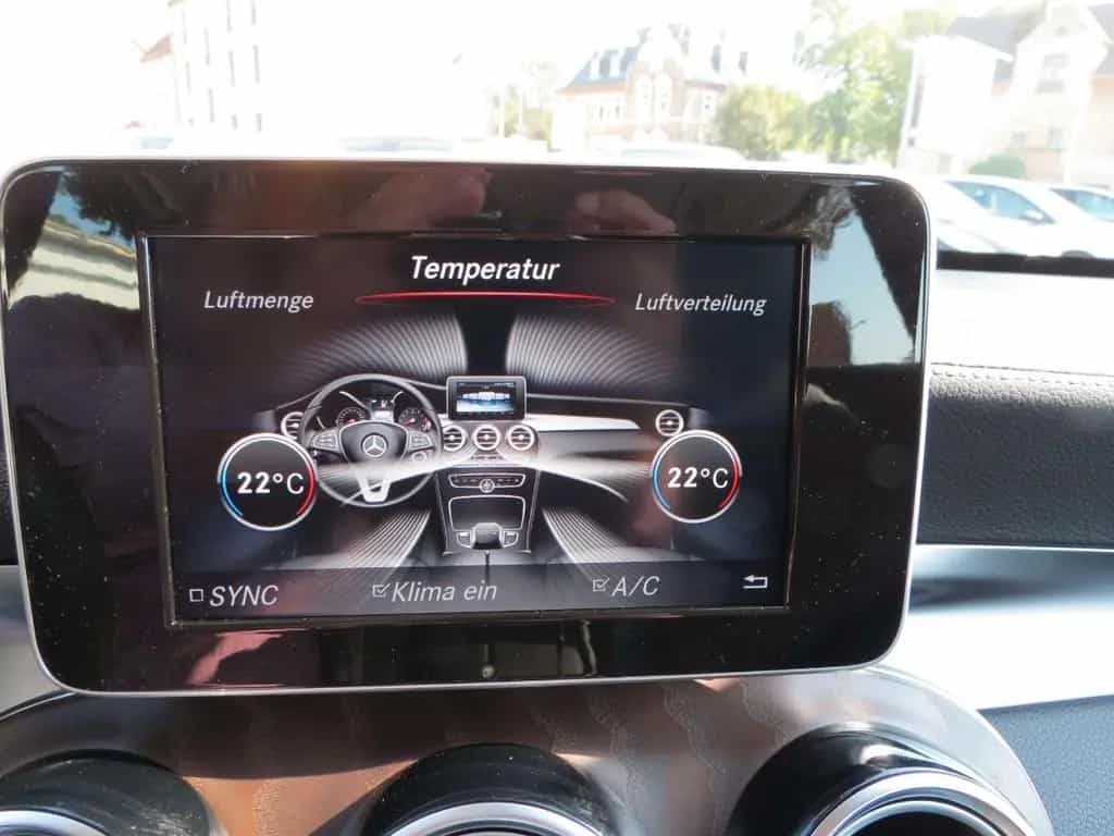 Mercedes-Benz GLC 250 GLC 250 4Matic Edition 1 AMG-Line  Leder 04/2018-photo-29