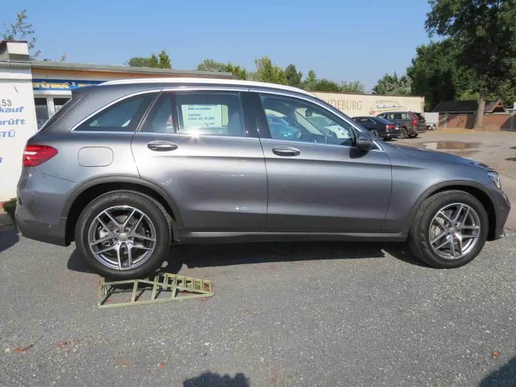 Mercedes-Benz GLC 250 GLC 250 4Matic Edition 1 AMG-Line  Leder 04/2018-photo-9