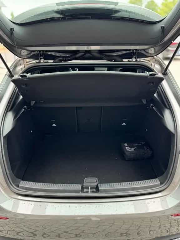 Mercedes-Benz A 180 7G-DCT Progressive 03/2021-photo-4