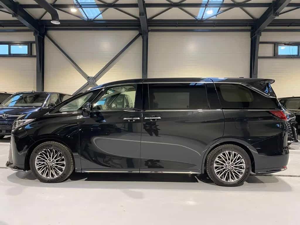 Lexus LM 350h Executive 99.000 eur Netto null-photo-5