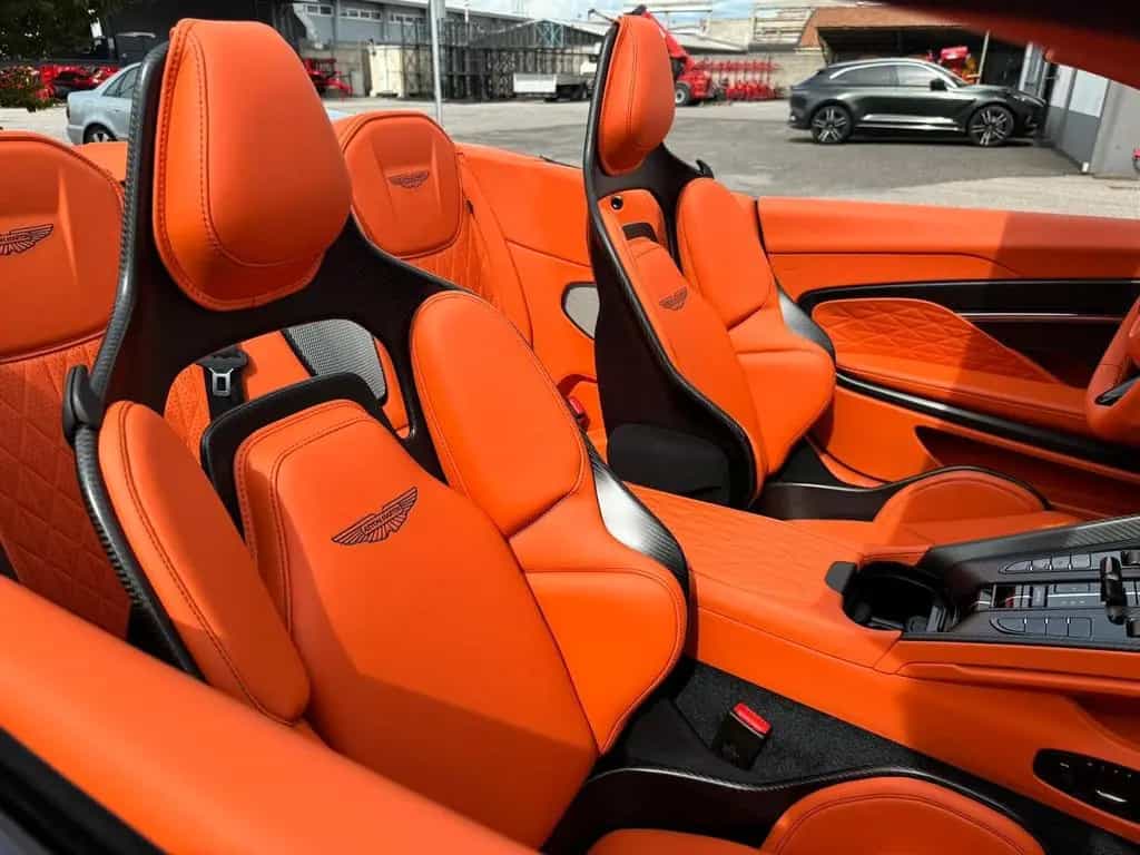 Aston Martin V8 Volante 09/2024-photo-6