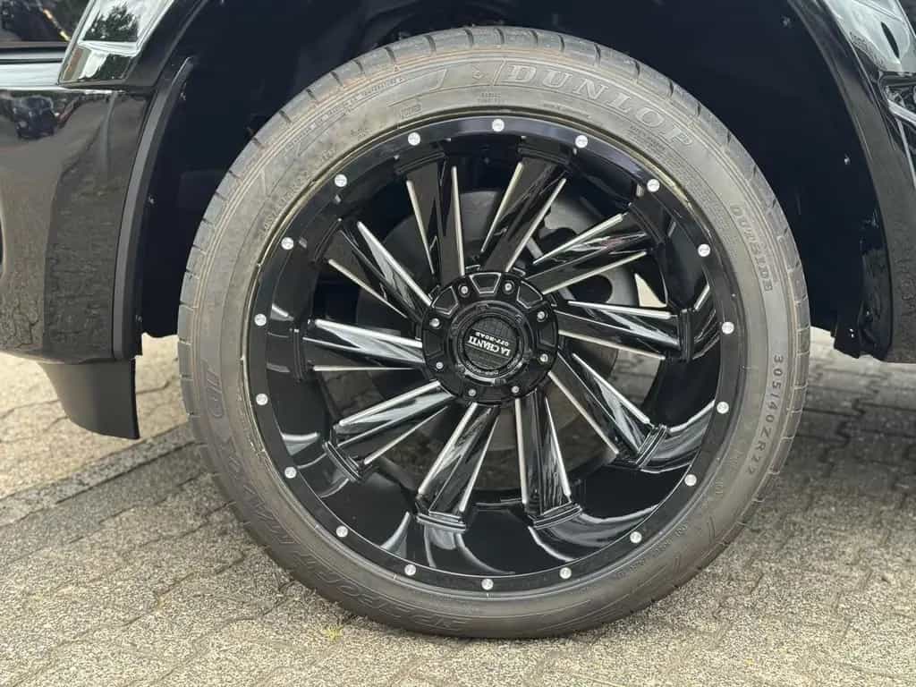Dodge RAM 1500 Laramie Night Premium Crew 2025 UMBAU 06/2025-photo-13