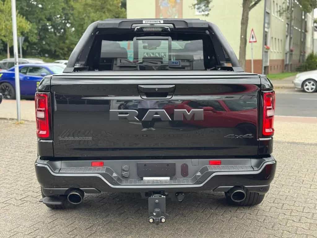Dodge RAM 1500 Laramie Night Premium Crew 2025 UMBAU 06/2025-photo-7