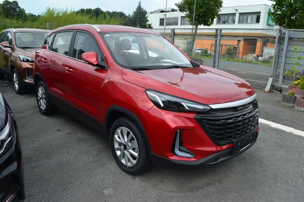 BAIC Beijing X35 1.5 T LED-Scheinw. 05/2023-photo-1