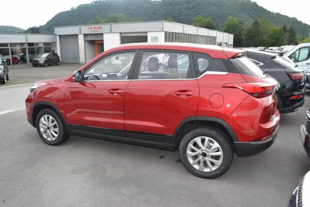 BAIC Beijing X35 1.5 T LED-Scheinw. 05/2023-photo-2