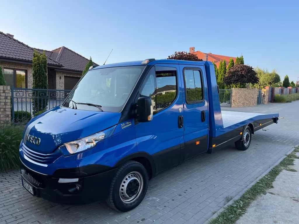 Iveco Daily 2.3 D Schlepper KLIMA 7 Pers. TÜV 10/26 06/2018-photo-10
