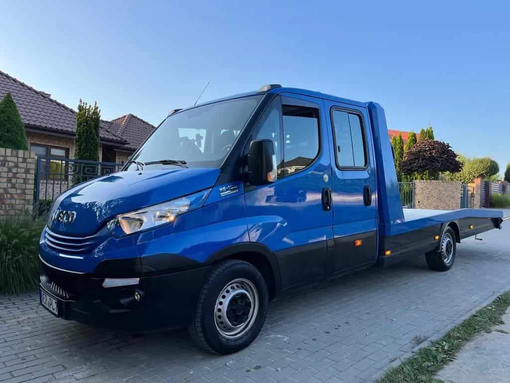 Iveco Daily 2.3 D Schlepper KLIMA 7 Pers. TÜV 10/26 06/2018-photo-12