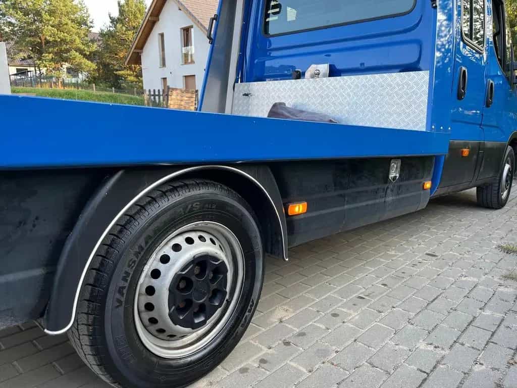 Iveco Daily 2.3 D Schlepper KLIMA 7 Pers. TÜV 10/26 06/2018-photo-14