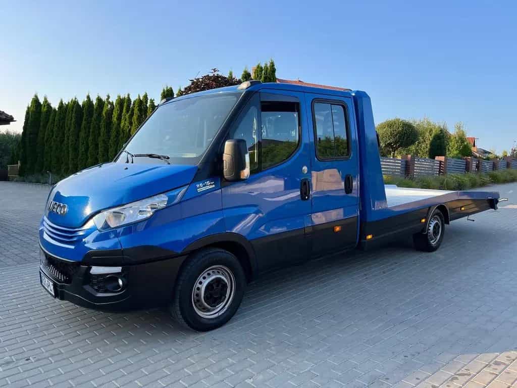 Iveco Daily 2.3 D Schlepper KLIMA 7 Pers. TÜV 10/26 06/2018-photo-2