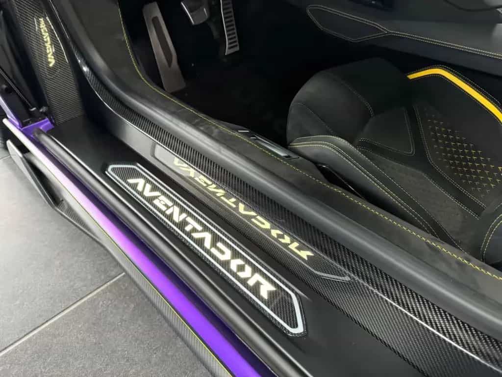 Lamborghini Aventador Ultimae Roadster 1 of 250- Full carbon 06/2022-photo-14