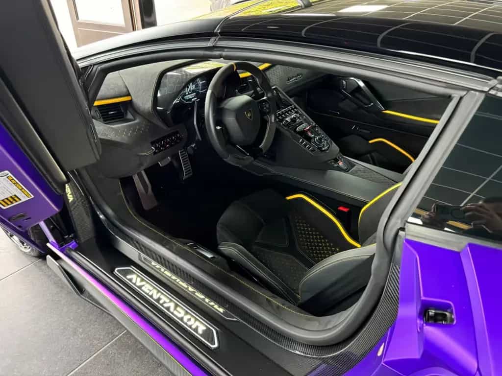 Lamborghini Aventador Ultimae Roadster 1 of 250- Full carbon 06/2022-photo-15