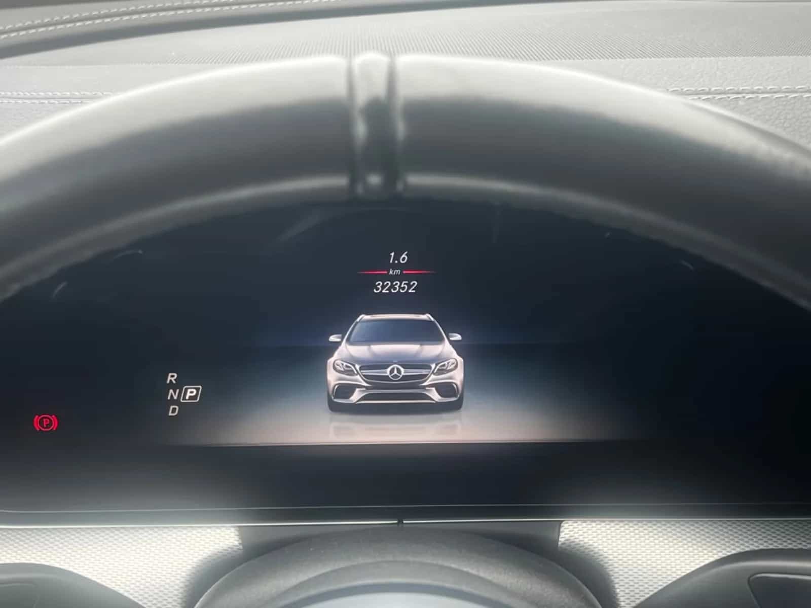 Mercedes-Benz E-Class 63 AMG 08/2019-photo-18
