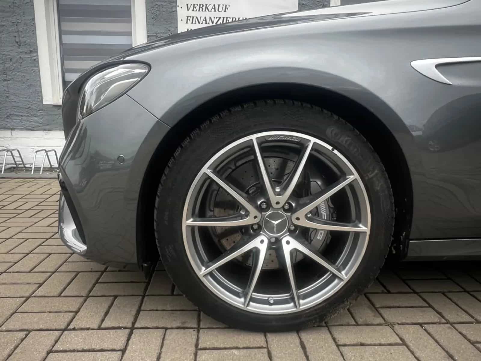 Mercedes-Benz E-Class 63 AMG 08/2019-photo-9