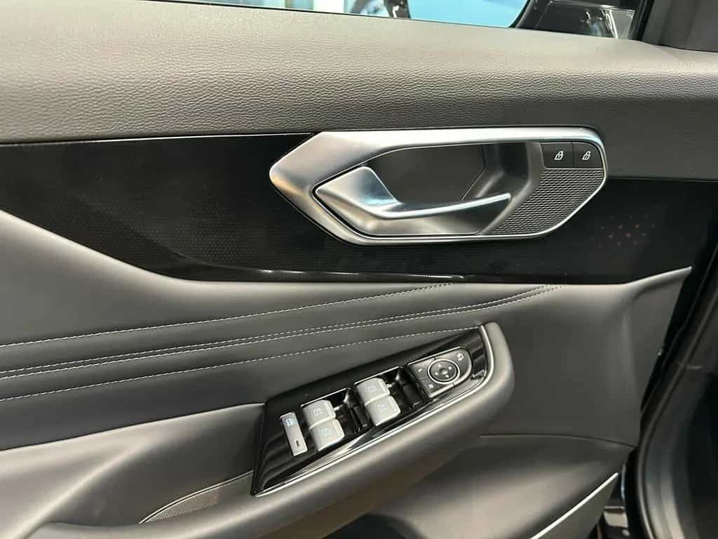 BAIC Beijing X75 +LED+Ambiente+Sitzlüftung+360°+ null-photo-13