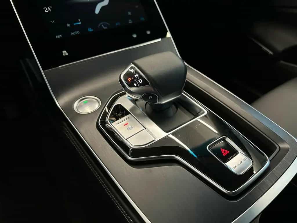 BAIC Beijing X75 +LED+Ambiente+Sitzlüftung+360°+ null-photo-15