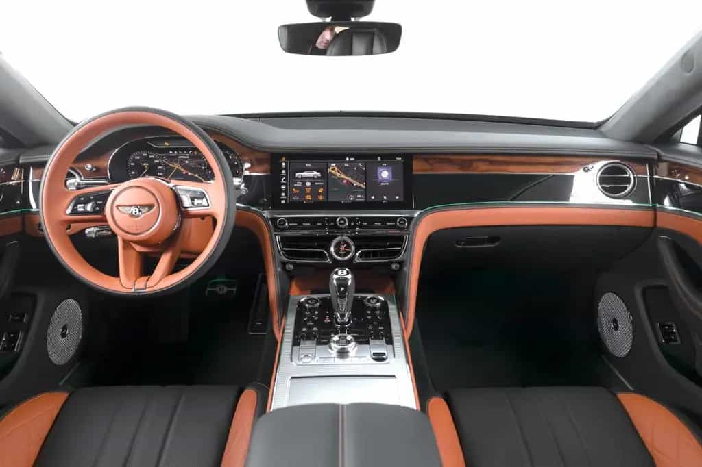 Bentley Flying Spur S V8 - Naim, Diamond Quilting 07/2025-photo-8