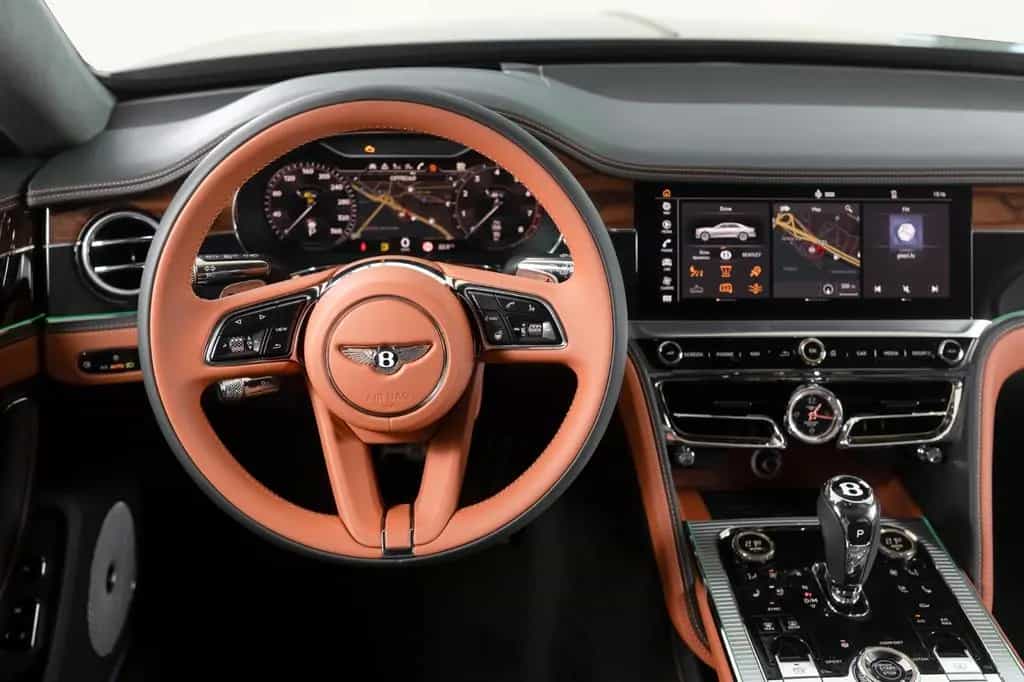 Bentley Flying Spur S V8 - Naim, Diamond Quilting 07/2025-photo-9