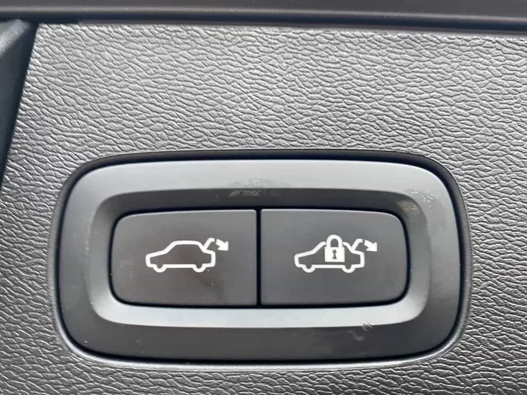 Volvo XC60 ALLRAD Hybrid VollLED*Navi*Kamera*DAB*1Hand 06/2021-photo-18