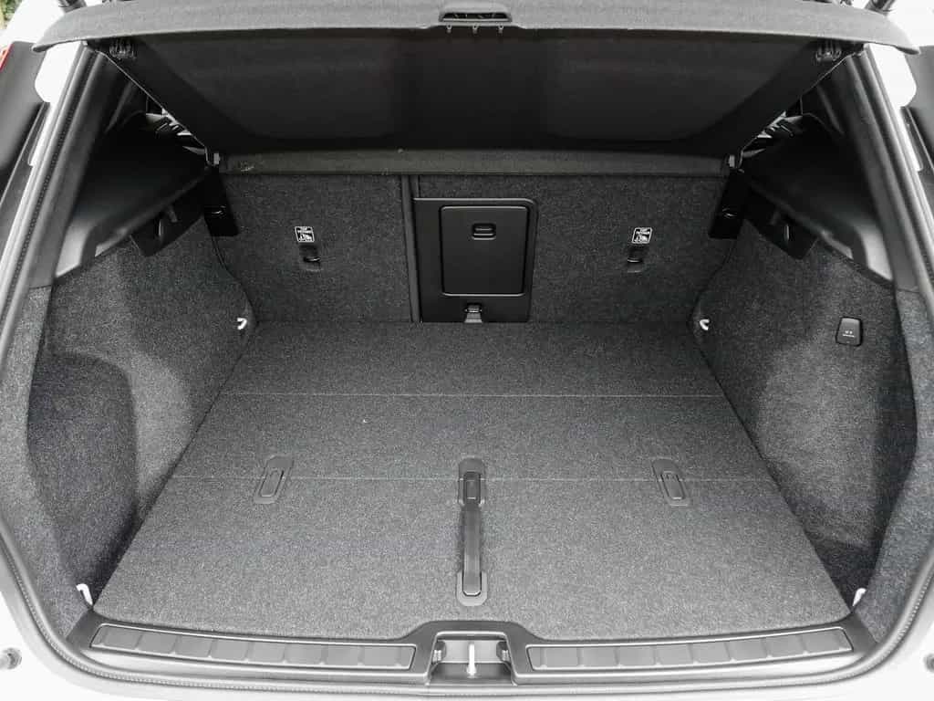 Volvo XC40 B3 Benzin Plus Dark Business-Paket BLIS Pix 09/2024-photo-14