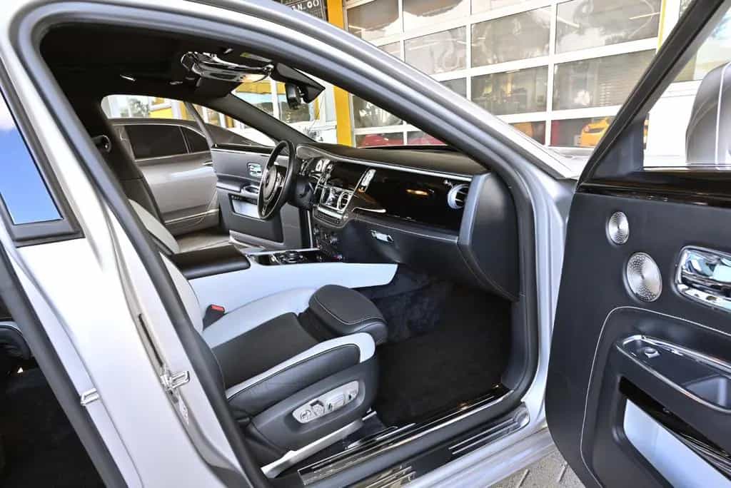 Rolls-Royce Ghost -S2/Panor/Topview/Assistpaket/Theatre Pak 05/2018-photo-16