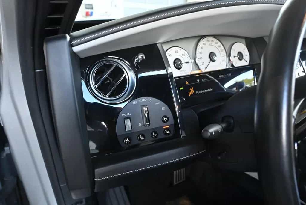 Rolls-Royce Ghost -S2/Panor/Topview/Assistpaket/Theatre Pak 05/2018-photo-23