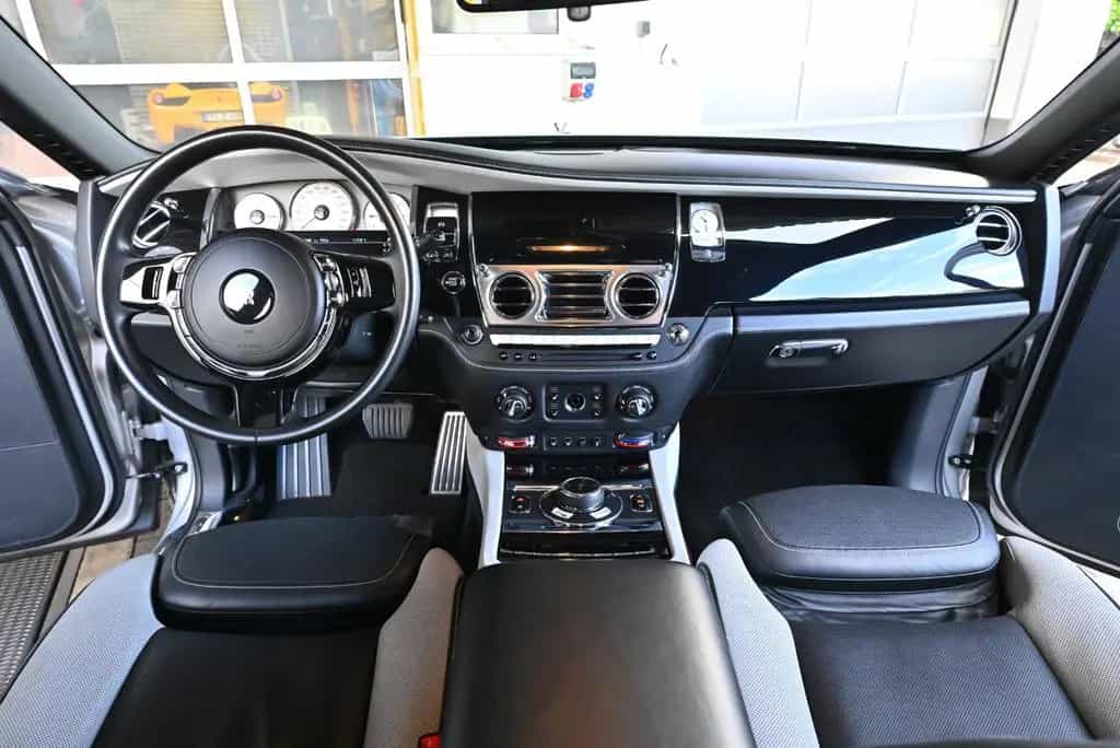 Rolls-Royce Ghost -S2/Panor/Topview/Assistpaket/Theatre Pak 05/2018-photo-31