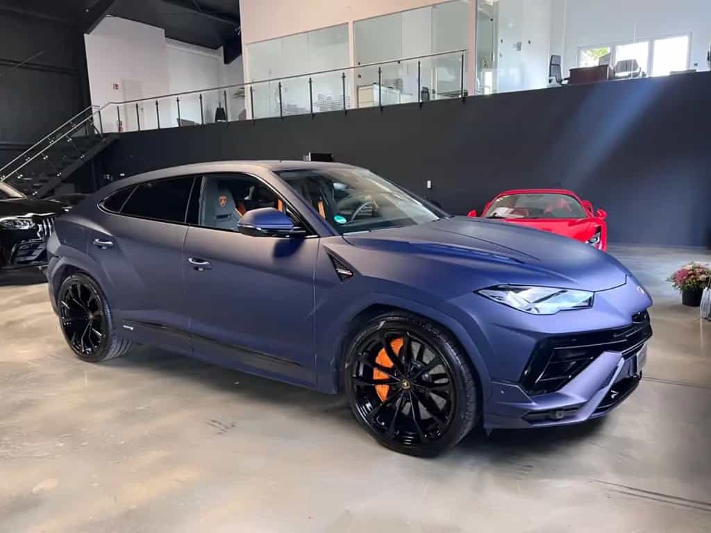 Lamborghini Urus S BIG CARBON/BI-COLOR ORANGE/MAGNO/Prod2024 07/2024-photo-1