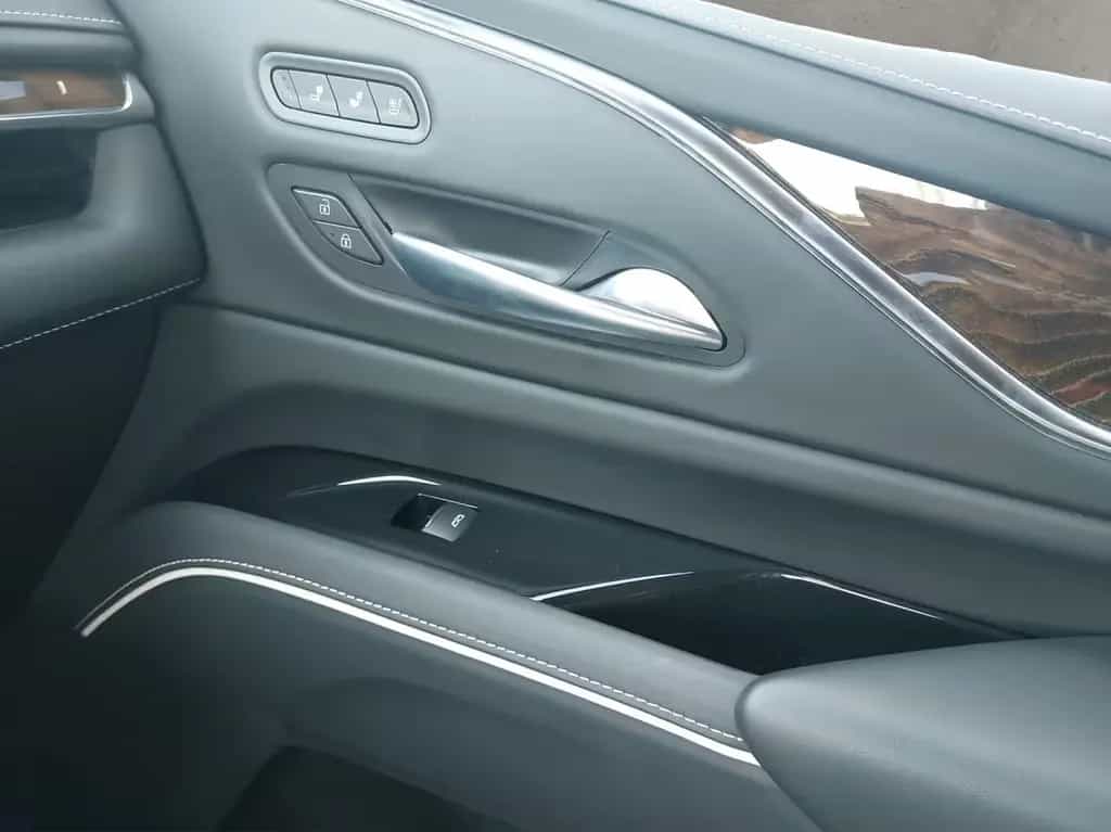 Cadillac Escalade 4WD Sport Platinum 12/2024-photo-15