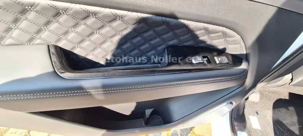 Ssangyong Rexton 2.2 Diesel Sapp. 4WD AT, AHK, Trittbrett 07/2022-photo-9