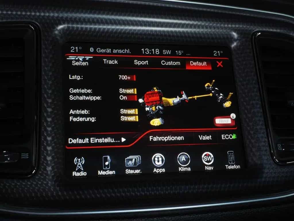 Dodge Challenger SRT Hellcat mit 840PS!! by Mobilista 06/2018-photo-23