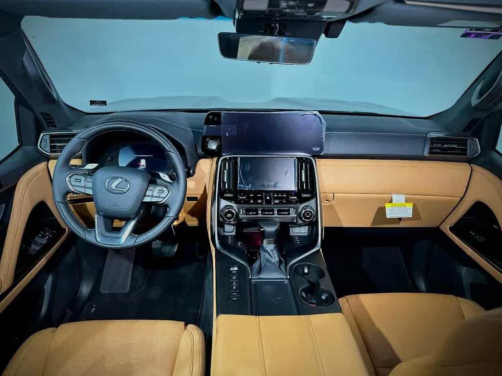 Lexus LX 600 Luxury Armored B6 NEW/Full options/NO VAT 04/2026-photo-1