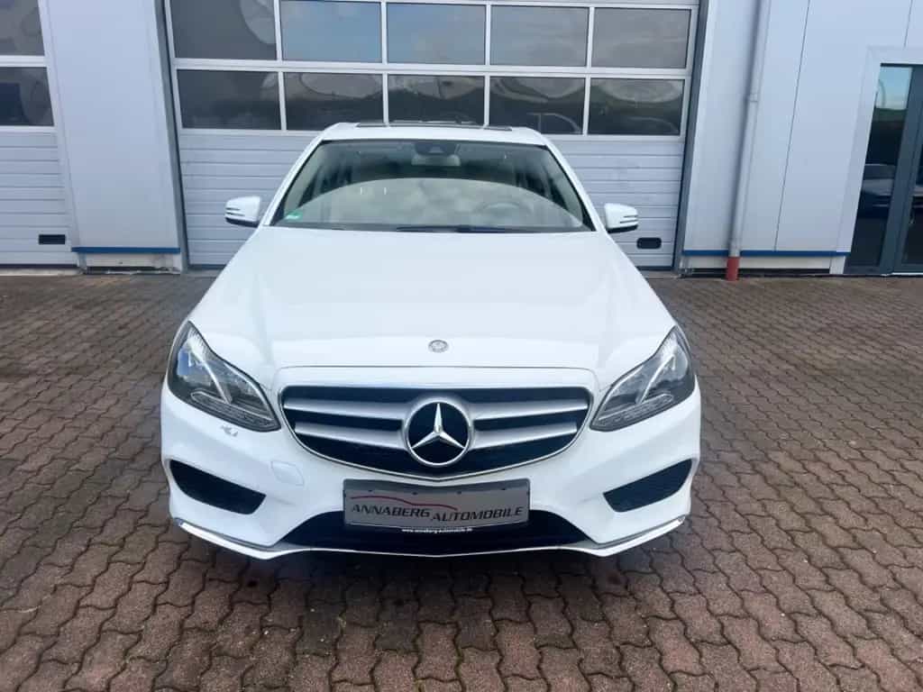 Mercedes-Benz E 350 4MATIC AMG 18"AMG/HARMAN KARDON/KEYLESS-GO 03/2015-photo-1