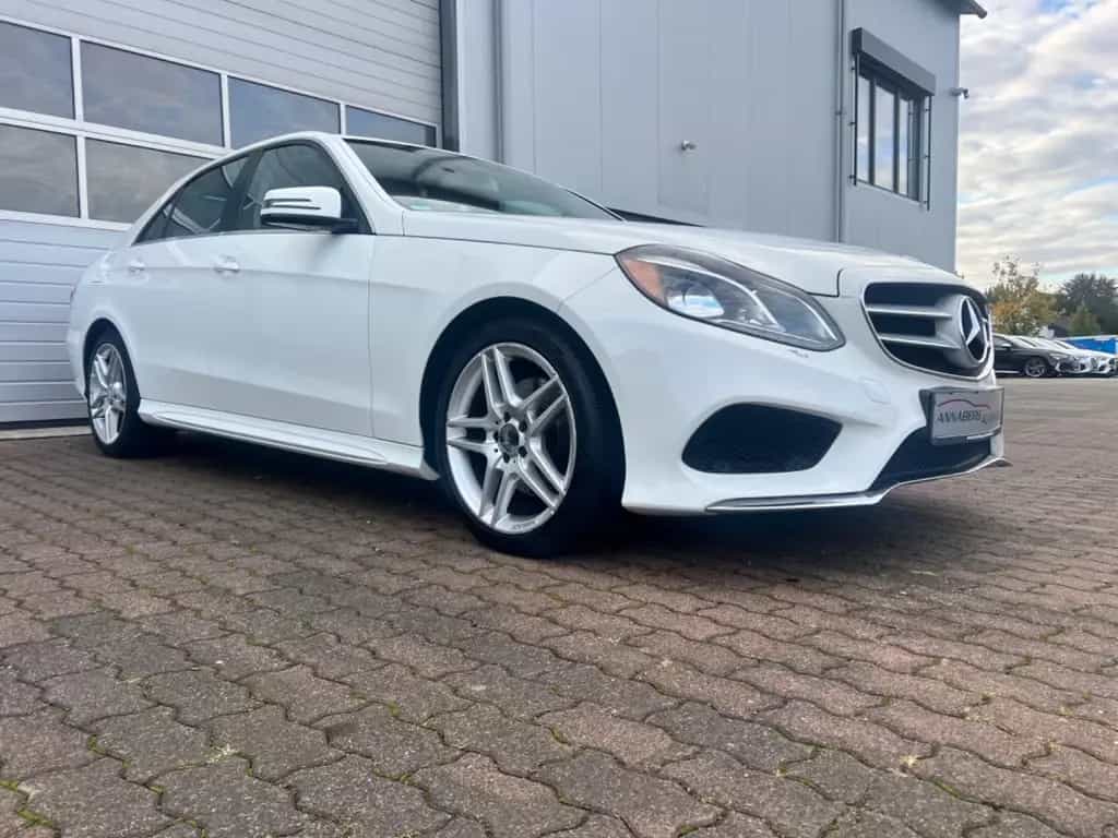 Mercedes-Benz E 350 4MATIC AMG 18"AMG/HARMAN KARDON/KEYLESS-GO 03/2015-photo-22