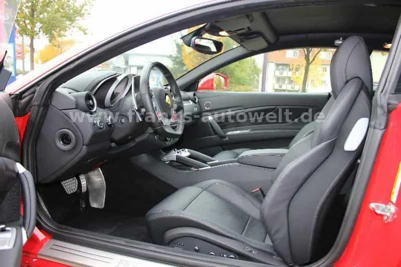 Ferrari FF V12 +4x4 + 1 Hand +... nur 25867 Kilometer! 05/2012-photo-14