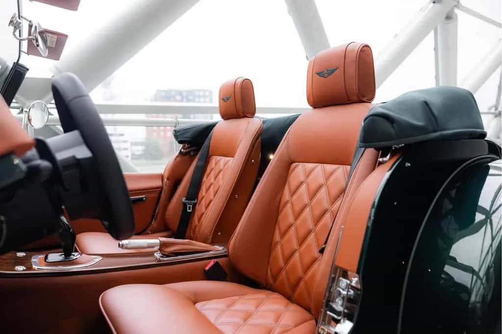 Morgan Plus 4 Plus Four 2.0 automatik | Handling Pack | voll-a 02/2026-photo-3