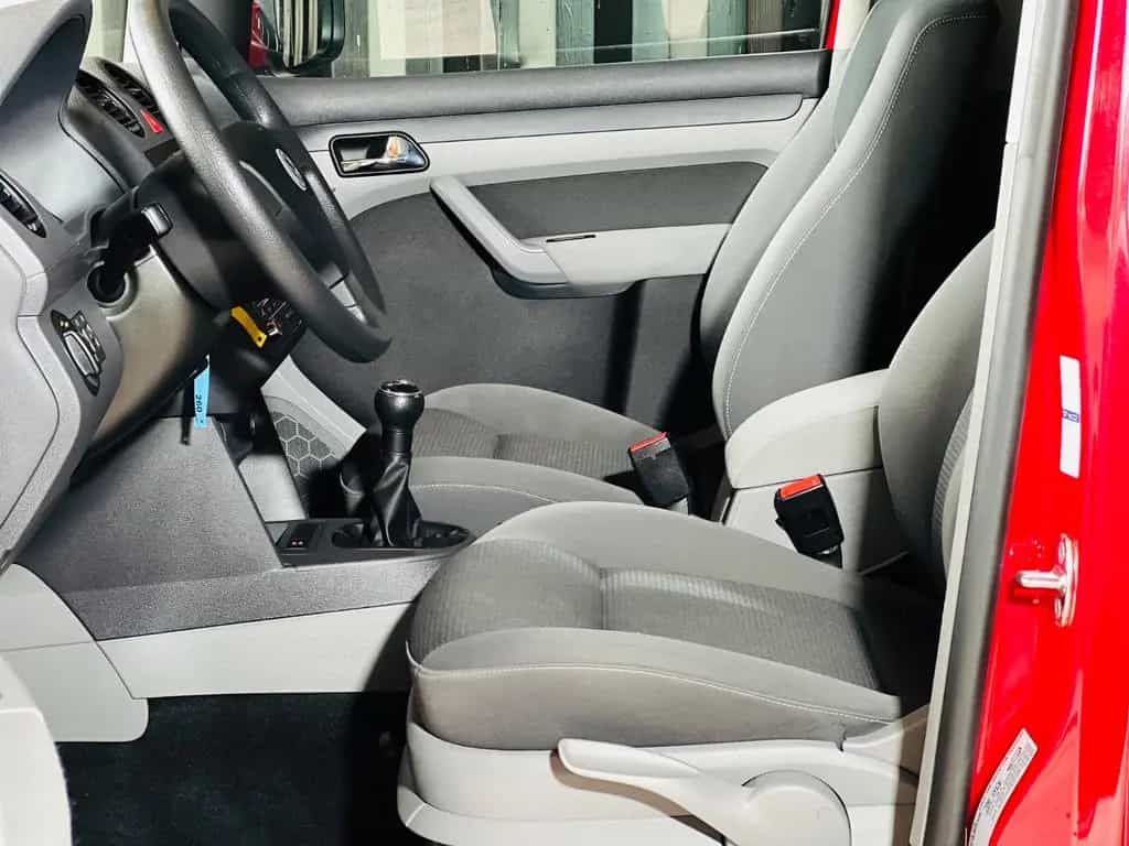 Volkswagen Caddy 1.6 Maxi Behindertengerecht-Rampe 12/2010-photo-15