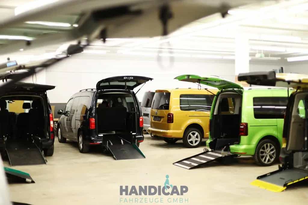 Volkswagen Caddy 1.6 Maxi Behindertengerecht-Rampe 12/2010-photo-47