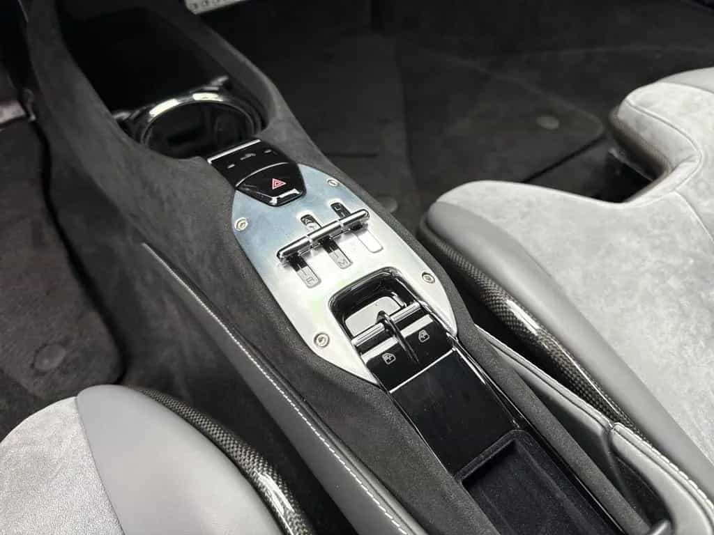 Ferrari SF90 Stradale *Lift*Matrix LED*Rennsportsitze* 03/2021-photo-18