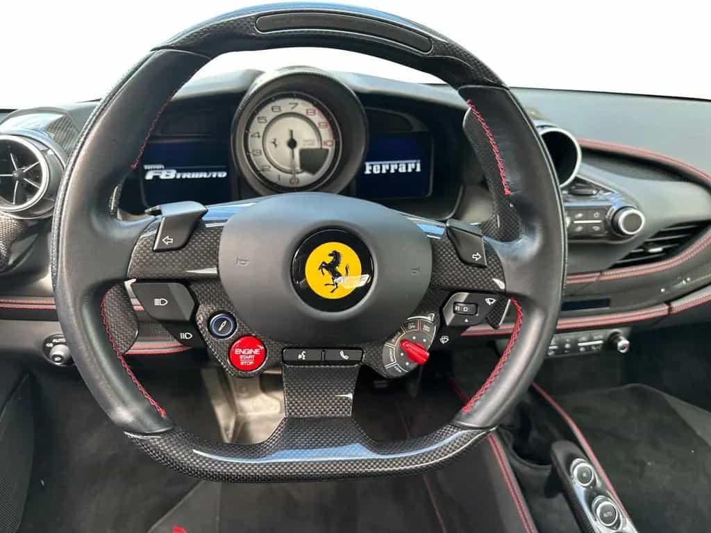 Ferrari F8 Tributo *Karbon*AFS*Kamera*Carplay* 07/2021-photo-12