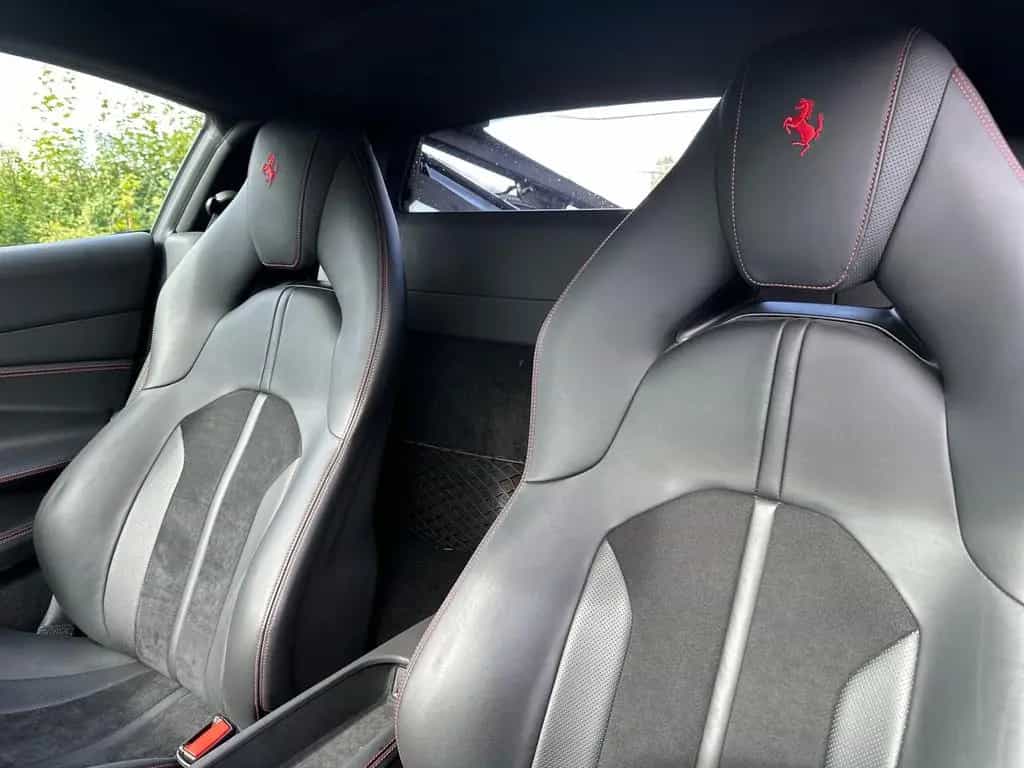 Ferrari F8 Tributo *Karbon*AFS*Kamera*Carplay* 07/2021-photo-13