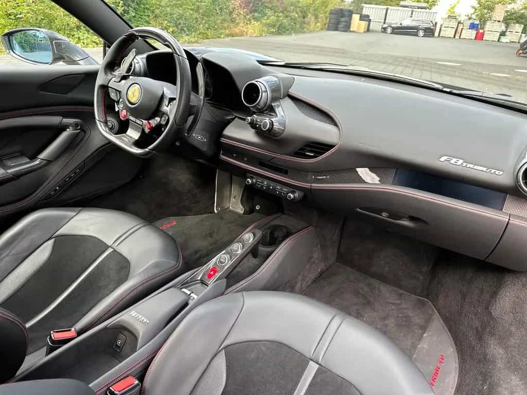 Ferrari F8 Tributo *Karbon*AFS*Kamera*Carplay* 07/2021-photo-14
