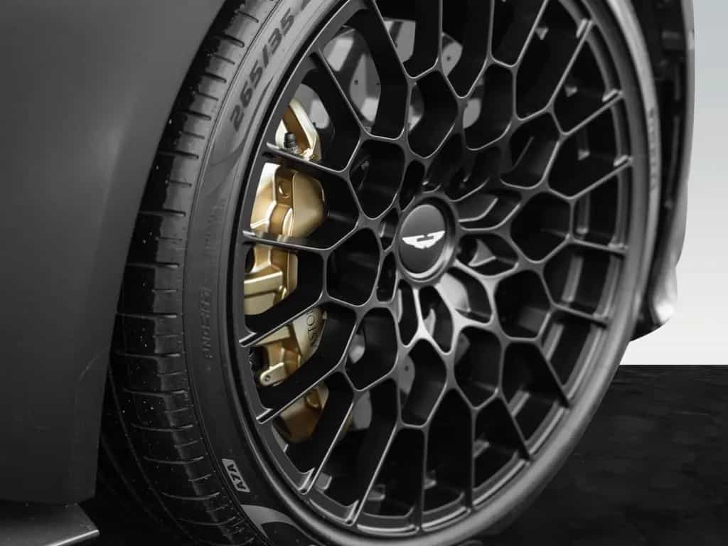 Aston Martin DBS 770 Ultimate Coupe | Titanium  Exhaust 08/2024-photo-9