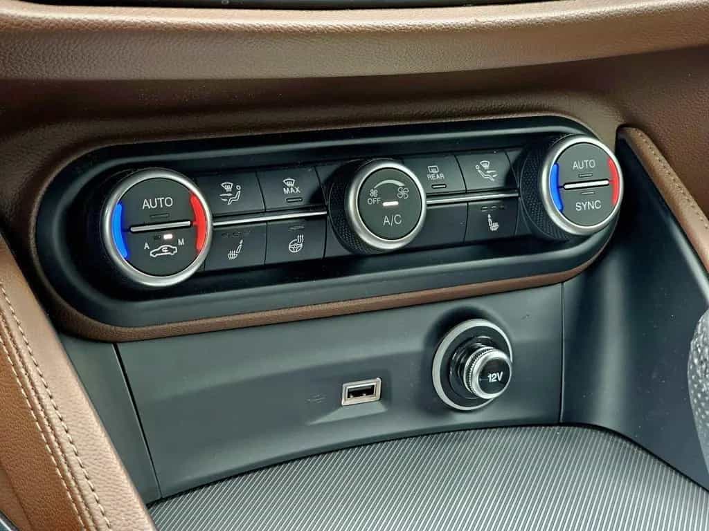 Alfa Romeo Stelvio VELOCE 2.0 Turbo 16V AWD ACC DAB+ RFK 06/2021-photo-23
