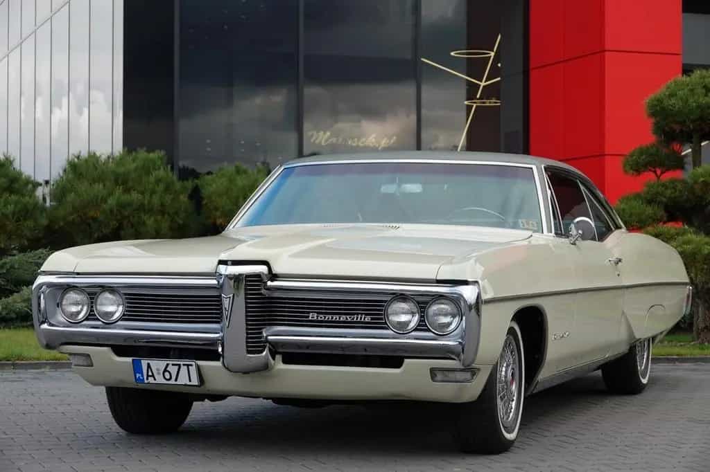 Pontiac Bonneville 06/1968-photo-3