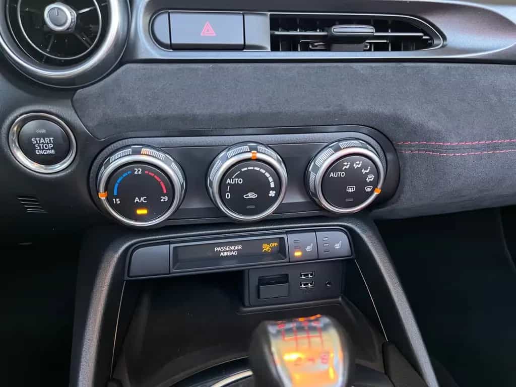 Abarth 124 Spider BOSE LEDER ALU 07/2018-photo-14