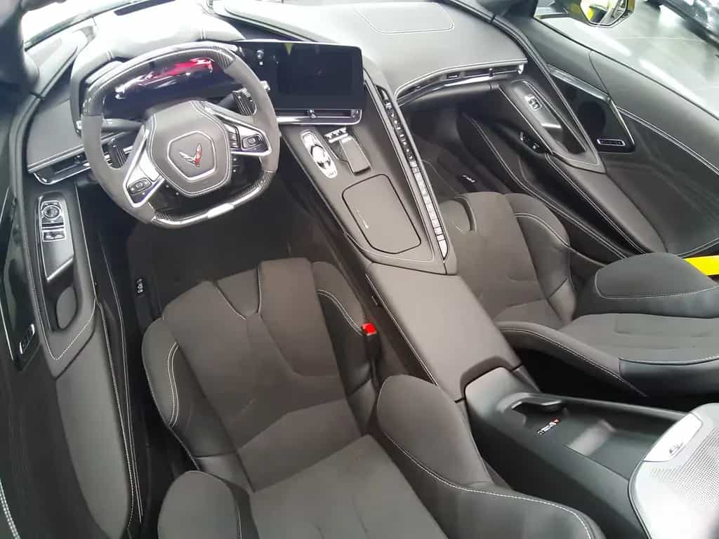 Corvette Z06 Coupe 3LZ 5.5 V8 AT8 07/2025-photo-11