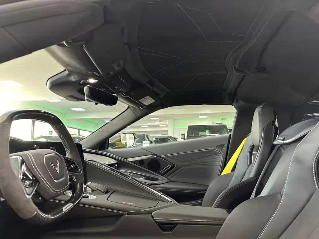 Corvette Z06 Coupe 3LZ 5.5 V8 AT8 07/2025-photo-9