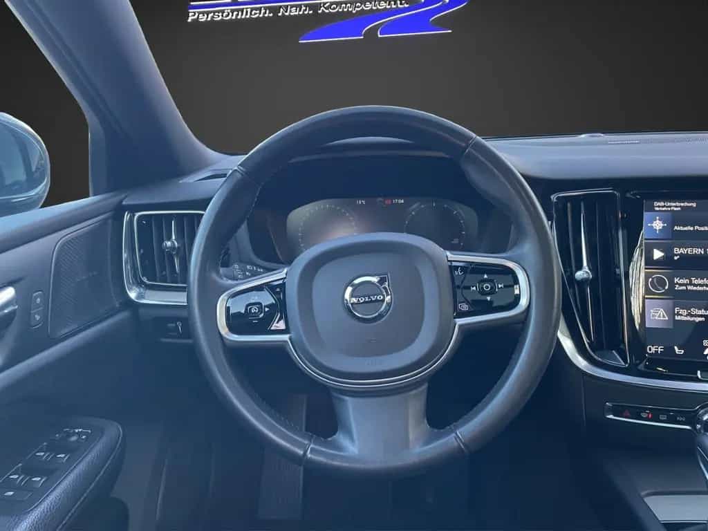 Volvo V60 D4 Geartronic Inscription HUD AHK-klappbar P 04/2019-photo-13